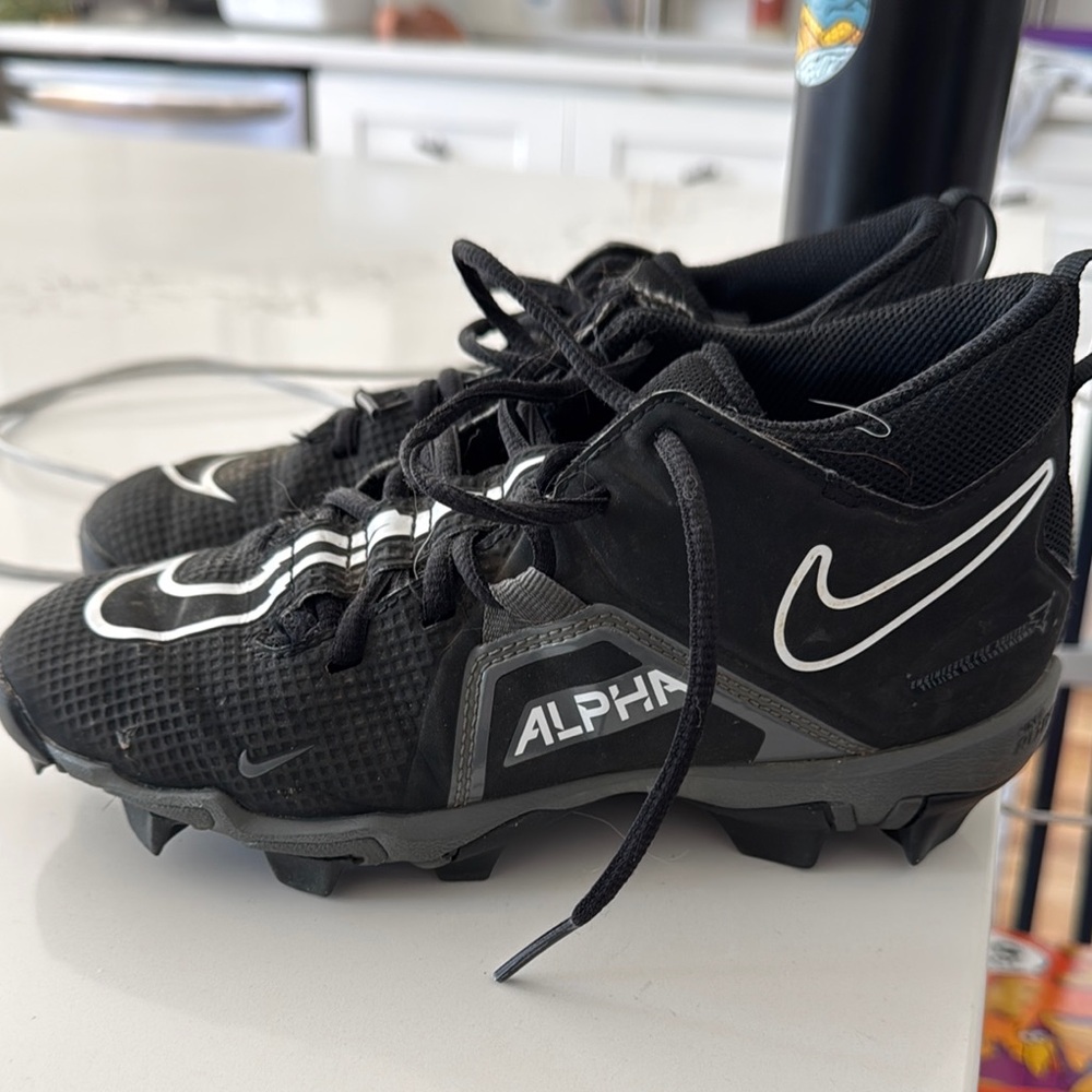 Nike Alpha Kids Black Cleats